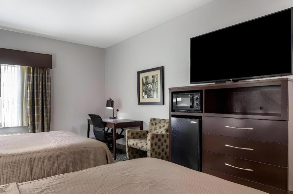 Best Western Oakdale Inn Экстерьер фото